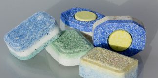Vaatwastabletten kun je ook voor deze 5 dingen in huis gebruiken