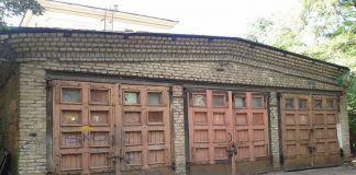 Familie erft garage van oom en staat versteld van wat ze er aantreft