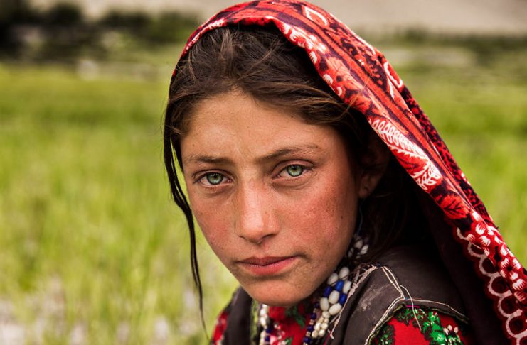 30 beautiful women from around the world