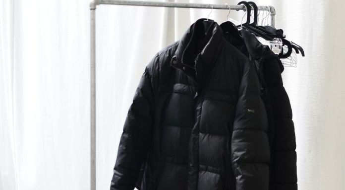 더 나이 들어 보이게 만드는 8가지의 패션 실수