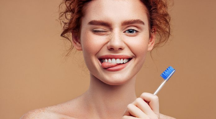 10 Natural Ways To Whiten Your Teeth At Home
