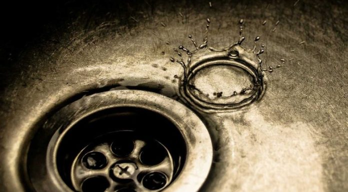 With this trick you can remove that unpleasant odor from drains and pipes